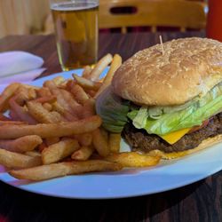 Woodside Tavern - Cheeseburger and fries