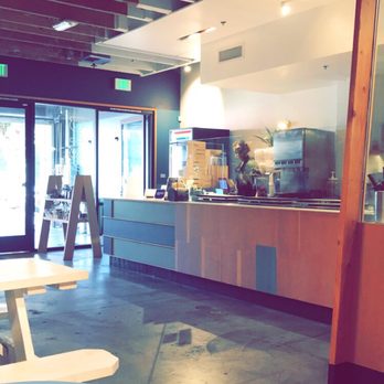 Backyard Bowls - Interior - Breakfast & Brunch Near Me - Los Angeles, California Backyard Bowls - Interior - Breakfast & Brunch Near Me - Los Angeles, California
