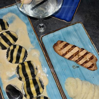 Emmons Palace - Lobster Ravioli & Baked Salmon Steak - Desserts Near Me - Brooklyn, New York Emmons Palace - Lobster Ravioli & Baked Salmon Steak - Desserts Near Me - Brooklyn, New York