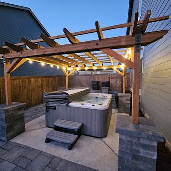 West Coast Spas - Hot Tub & Pool Near Me - Salem, Oregon