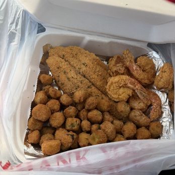 Off The Hook Seafood Eatery - Seafood Near Me - Oklahoma City, Oklahoma