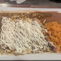 Enchiladas verdes de pollo