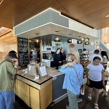 Caroline's Seaside Cafe by Giuseppe - Cafes Near Me - La Jolla, California