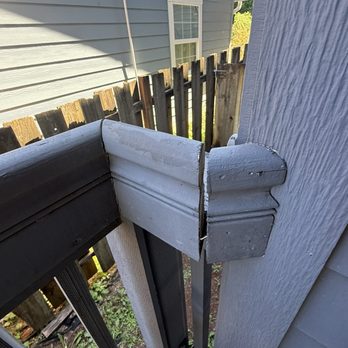WEST COAST HANDYMAN SOLUTIONS - Rotting and separating stairway handle - Handyman Near Me WEST COAST HANDYMAN SOLUTIONS - Rotting and separating stairway handle - Handyman Near Me