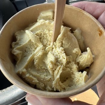 Black Cat Ice Cream - Bananas Foster - Ice Cream & Frozen Yogurt Near Me - Des Moines, Iowa Black Cat Ice Cream - Bananas Foster - Ice Cream & Frozen Yogurt Near Me - Des Moines, Iowa