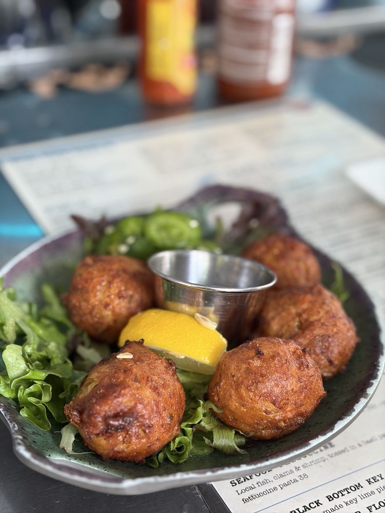 First Flight Island Restaurant & Brewery