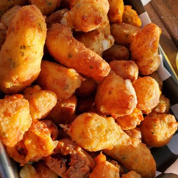 Old Rail Tavern - Garlic cheese curds - Sports Bars Near Me - Barrington, New Jersey