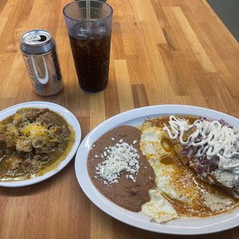 Las Mananitas - Chilaquiles delux with Chile verde on the side instead of on top - bomb - Mexican Near Me - Fresno, California Las Mananitas - Chilaquiles delux with Chile verde on the side instead of on top - bomb - Mexican Near Me - Fresno, California