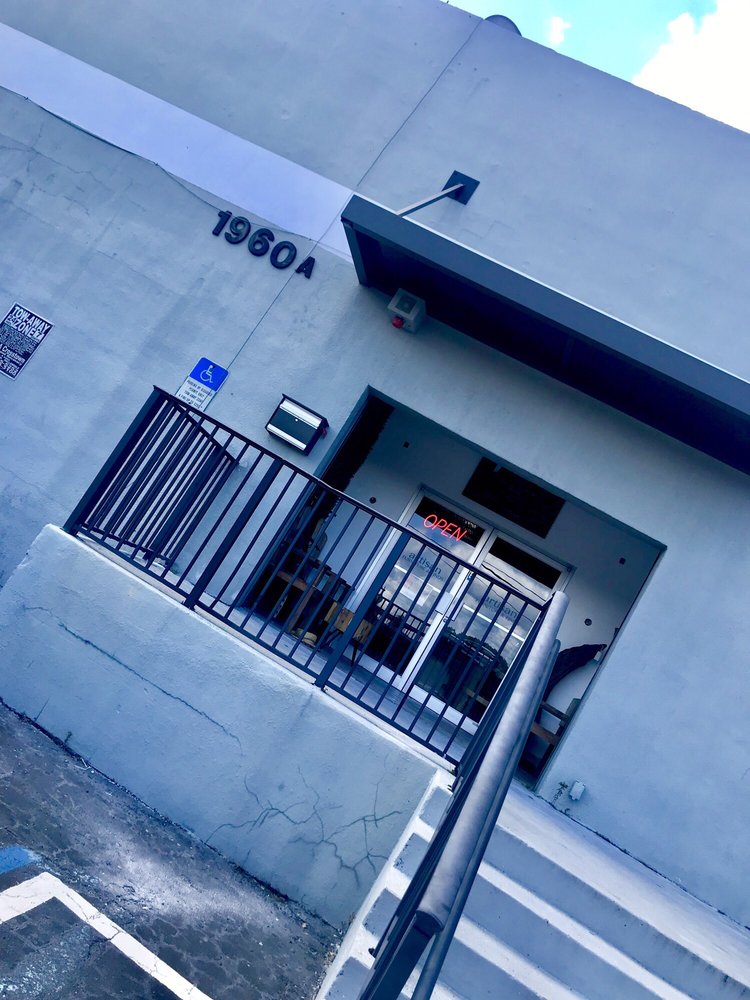 ARTISAN FURNITURE & FINDS 77 Photos & 10 Reviews 1960 SW 30th Ave, Hallandale Beach, Florida