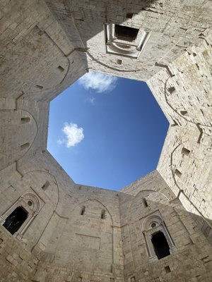 Castel del Monte by null
