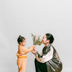 OHKINNY ENTERTAINMENT - Los Angeles Quick Photo Studio
