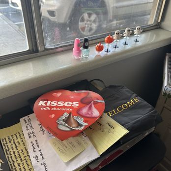 Fulton Gardens Post Acute - Everyone loves kisses! - Skilled Nursing Near Me - Stockton, California
