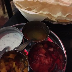 Kamal Mahal - Poppadums