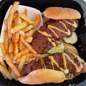 Dave's Hot Chicken - 2 Slider meal - Chicken Shop Near Me - Dublin, California