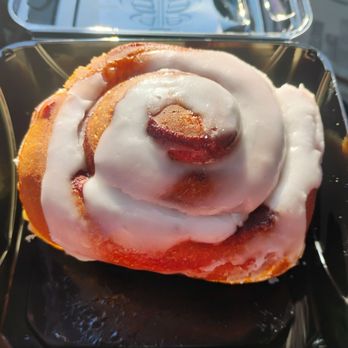 Better Buzz Coffee Gilbert - Cinnamon roll - Cafes Near Me - Gilbert, Arizona