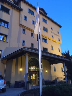 Hotel Vereina by null