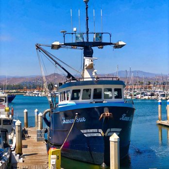 Ventura Harbor - Unfortunately, this is your basic, close-up view when it comes to boats as you walk around. - Boating Near Me - Ventura, California Ventura Harbor - Unfortunately, this is your basic, close-up view when it comes to boats as you walk around. - Boating Near Me - Ventura, California