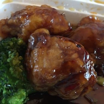 Hong Kong Restaurant - General Tso's chicken - my personal favorite here. - Chinese Near Me - Suffolk, Virginia