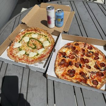 ZaVino - Poloettine and the Furio pizzas and fun drinks - Italian Near Me - Baltimore, Maryland