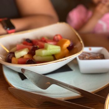 Hen Quarter - Fresh Fruit Plate - Southern Near Me - Alexandria, Virginia