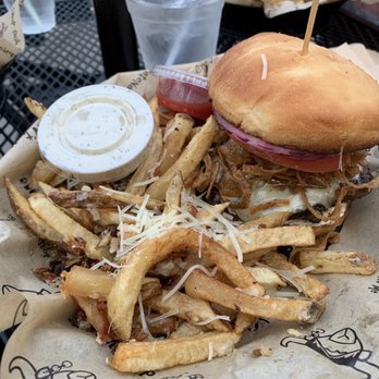 Drizzle - OMG Burger with garlic fries - Coffee & Tea Near Me - Mount Shasta, California