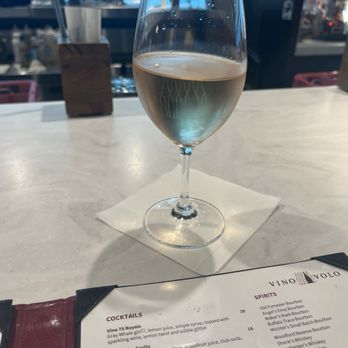 Vino Volo - Gate C1 - Rose - Wine Bars Near Me - Jacksonville, Florida