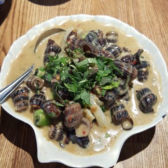 Oc Cay Dua - Coconut snails - Vietnamese Near Me - San Jose, California