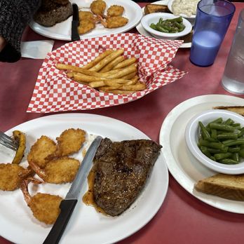 Vicki's Country Diner - Full view of surf and Turf - Waffles Near Me - Greenville, Illinois Vicki's Country Diner - Full view of surf and Turf - Waffles Near Me - Greenville, Illinois
