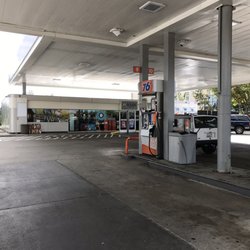 76 - Convenient store
