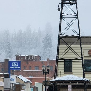 Placerville Public House - Main Street Placeville - Beer Bar Near Me - Placerville, California