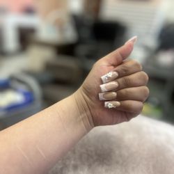 Mimi's Nails & Spa - Classic fill