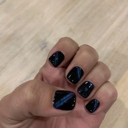 Cat Eye Shellac Nails