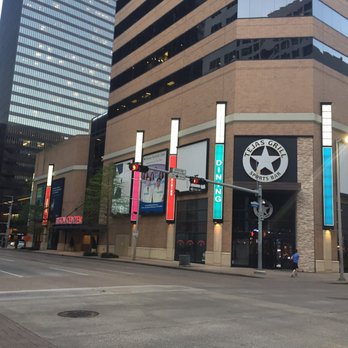 The Shops At Houston Center - Shopping Centers Near Me - Houston, Texas