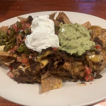 Mr Smith's of Georgetown - Big Nachos ($15) - Bars Near Me - Washington, DC, District of Columbia