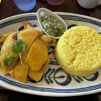 Pine House Cafe - Noodles Near Me - Newmarket, Ontario