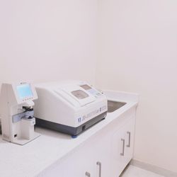 Bay Vision Eyecare Optometry - On Site Lab for Glasses