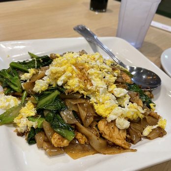 Jumpa Thai - 805 Pad See Eau Noodles - Thai Near Me - Garden Grove, California Jumpa Thai - 805 Pad See Eau Noodles - Thai Near Me - Garden Grove, California