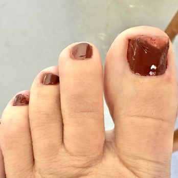 Holic Nails & Spa - The polish never dried and my nails aren't fully covered by paint, but my skin is! - Nail Salons Near Me - San Diego, California