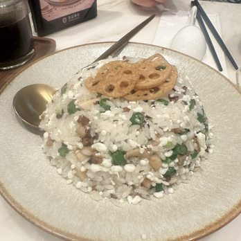 Supreme Dumplings - Mushroom fried rice - Shanghainese Near Me - Honolulu, Hawaii