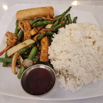 Hunan Village - String beans with tofu lunch special - Chinese Near Me - Petaluma, California Hunan Village - String beans with tofu lunch special - Chinese Near Me - Petaluma, California