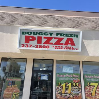 Douggy Fresh Pizza - Walking in... - Pizza Near Me - Fresno, California