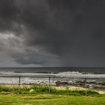 Mooloolaba Beach - Beaches Near Me - Mooloolaba, QLD