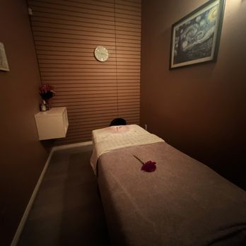 Ideal Spa Massage  - Massage Room - Massage Near Me - San Diego, California