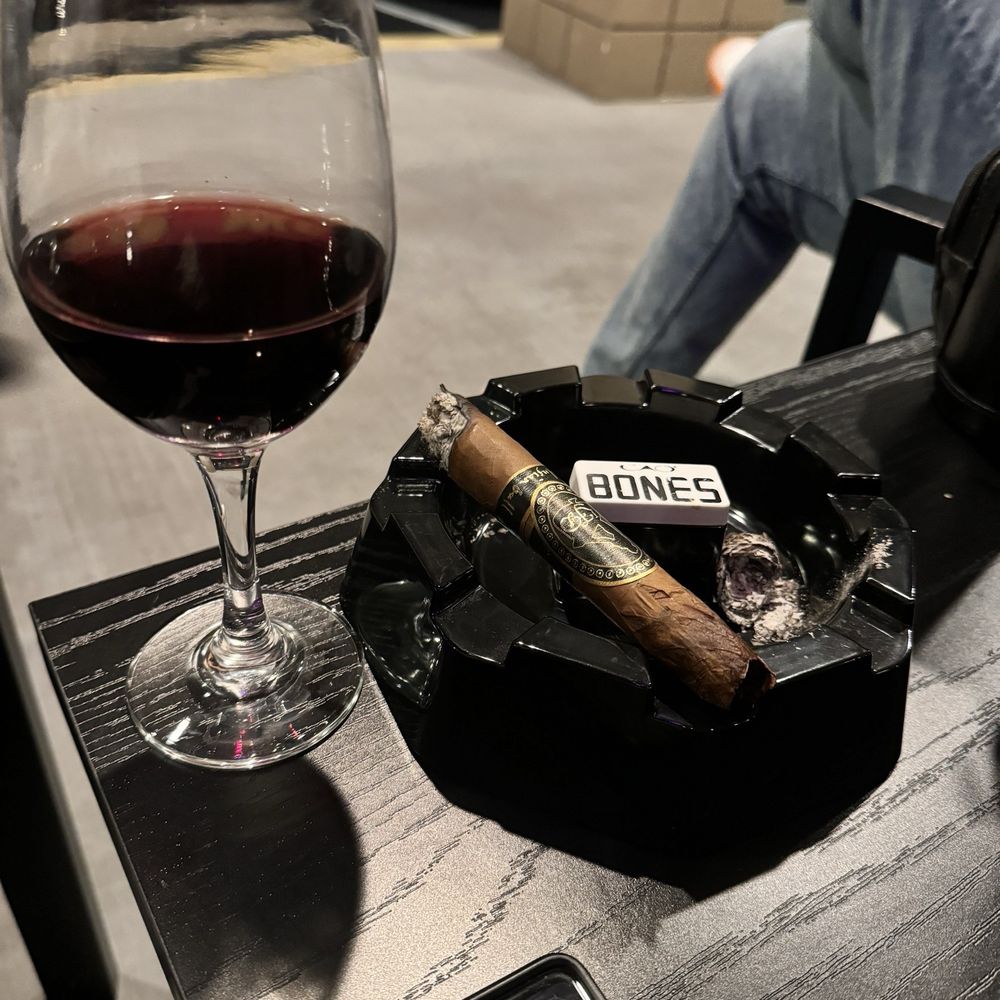The CigarBox-Orlando - Cigar Bars Near Me - Edgewood, Florida
