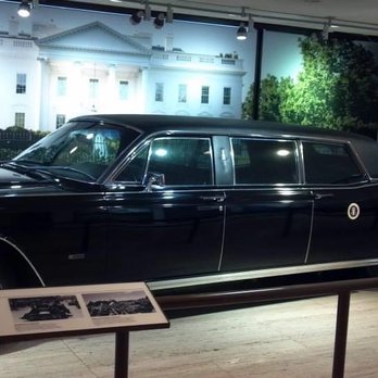 LBJ Presidential Library - The Presidential Limo - Libraries Near Me - Austin, Texas