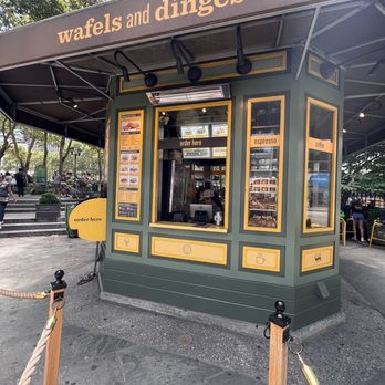 Bryant Park - Parks Near Me - New York, New York
