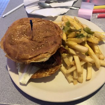 66 Diner - Route 66 burger, Route 66 fries - Diners Near Me - Albuquerque, New Mexico