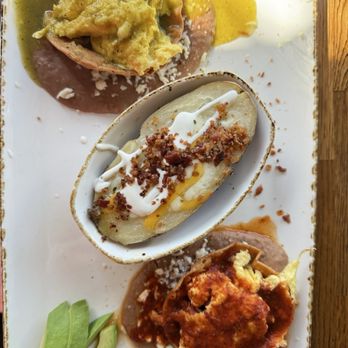 Madres Brunch - Divorciados, this was fantastic!!!! I'm wishing I could have it again - Breakfast & Brunch Near Me - Whittier, California