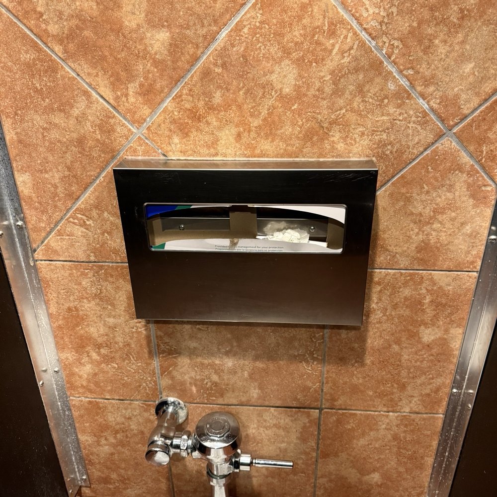 Texas Roadhouse - Urine. Dirty bathrooms. Nothing stocked. - Steakhouses Near Me - Citrus Heights, California Texas Roadhouse - Urine. Dirty bathrooms. Nothing stocked. - Steakhouses Near Me - Citrus Heights, California