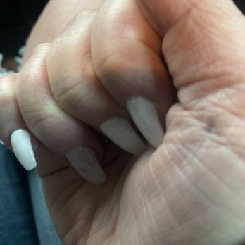 Friendly Nails - Pinky - Nail Salons Near Me - Winston Salem, North Carolina